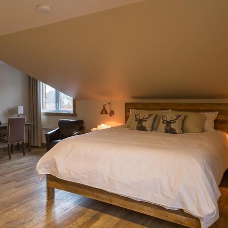 Hotel "Le Suisse" Saint-Donat-de-Montcalm Dış mekan fotoğraf
