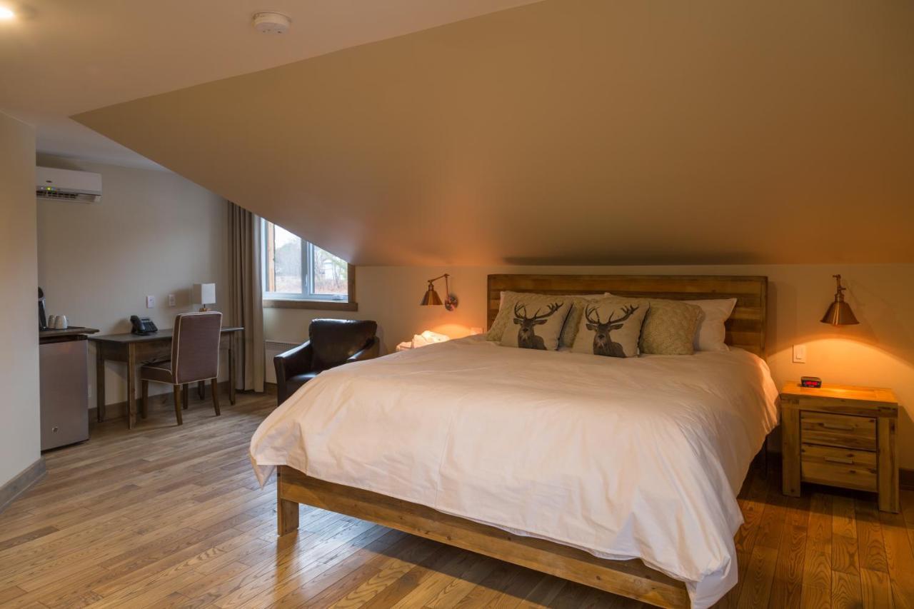 Hotel "Le Suisse" Saint-Donat-de-Montcalm Dış mekan fotoğraf